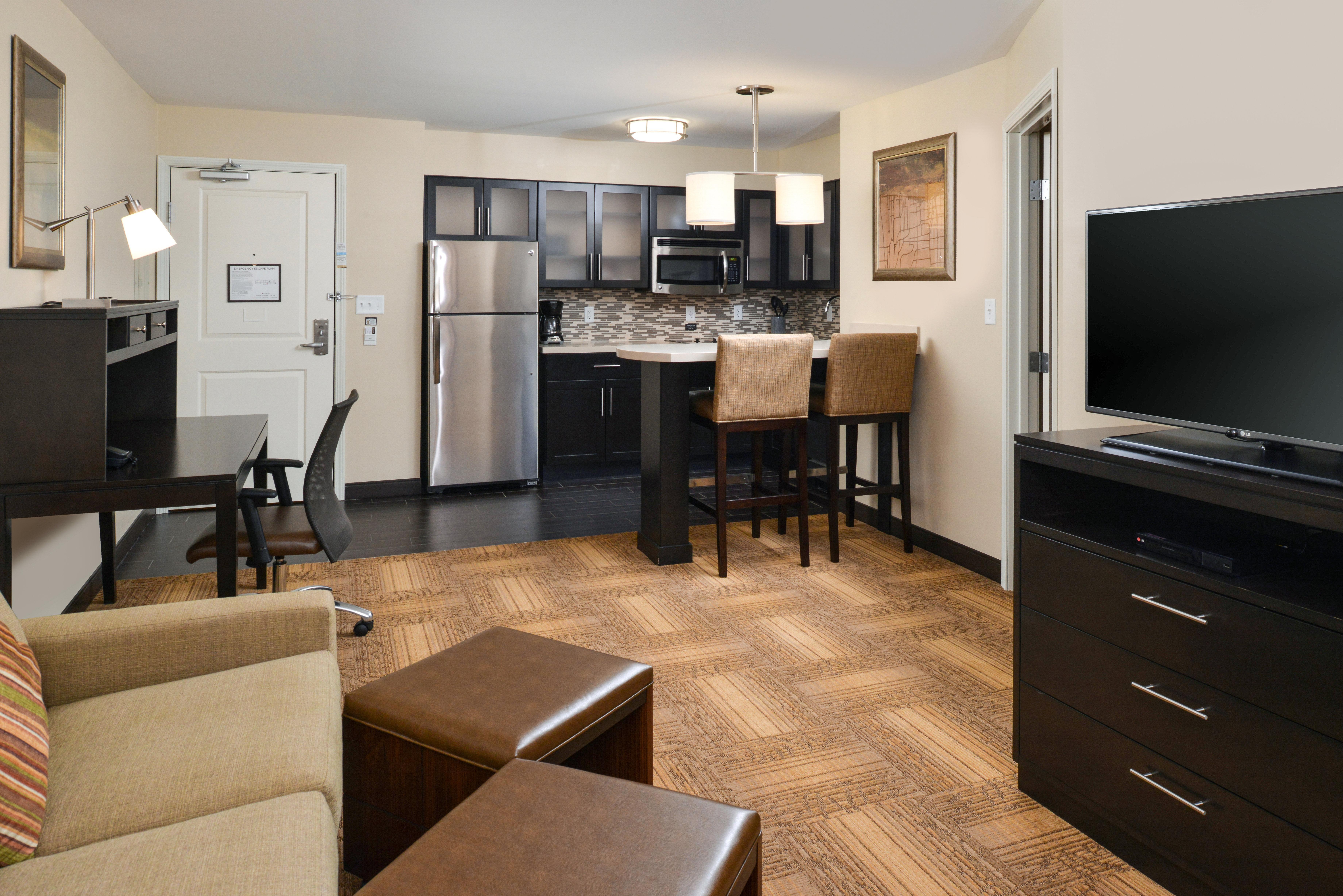 Staybridge Suites Merrillville By Ihg Bagian luar foto