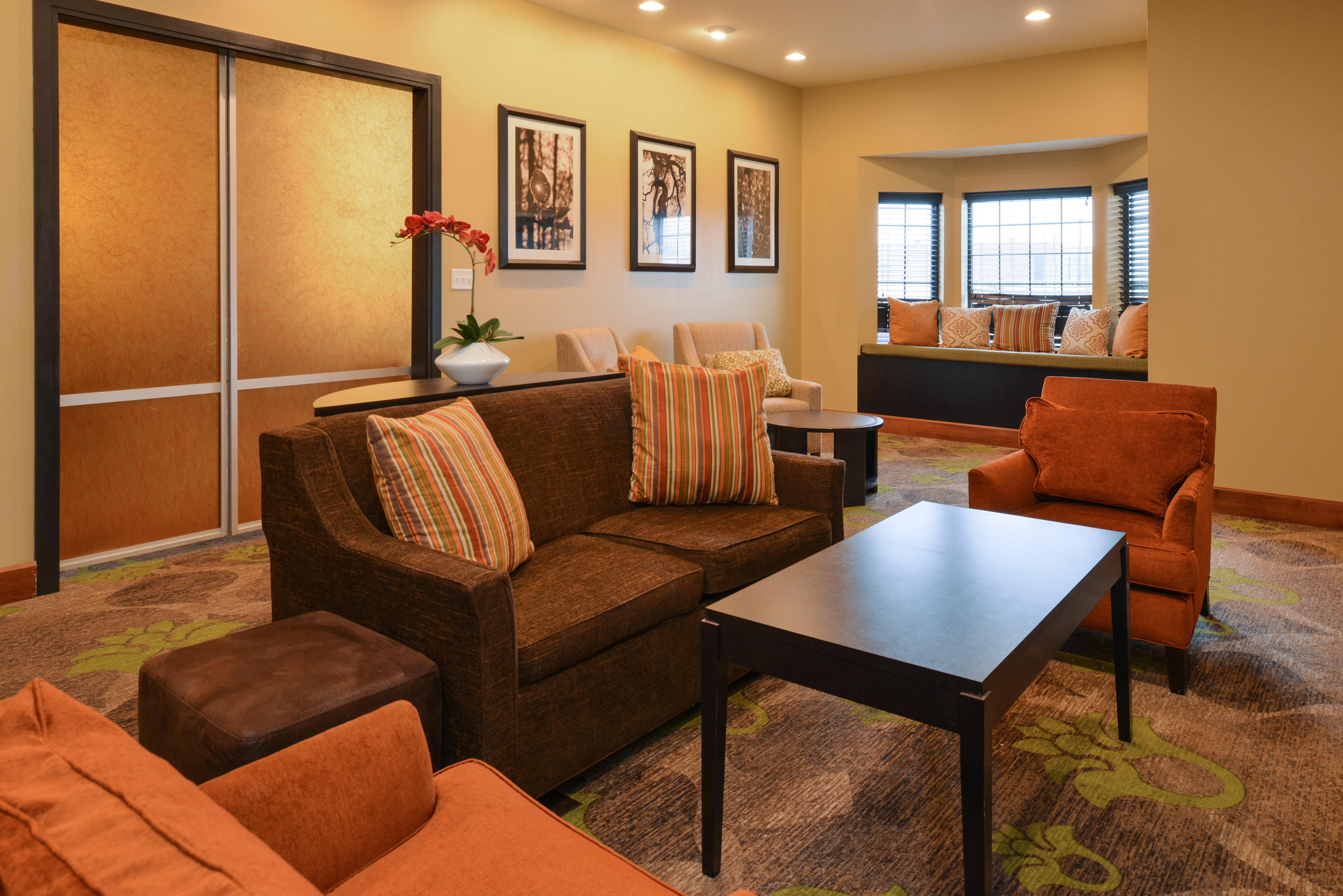 Staybridge Suites Merrillville By Ihg Bagian luar foto